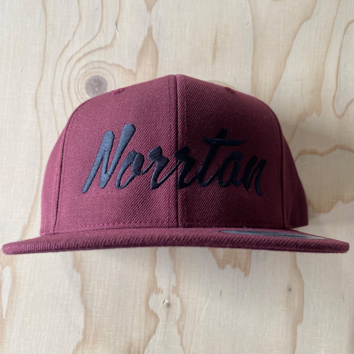 Norrtan Keps, cherry/charcoal